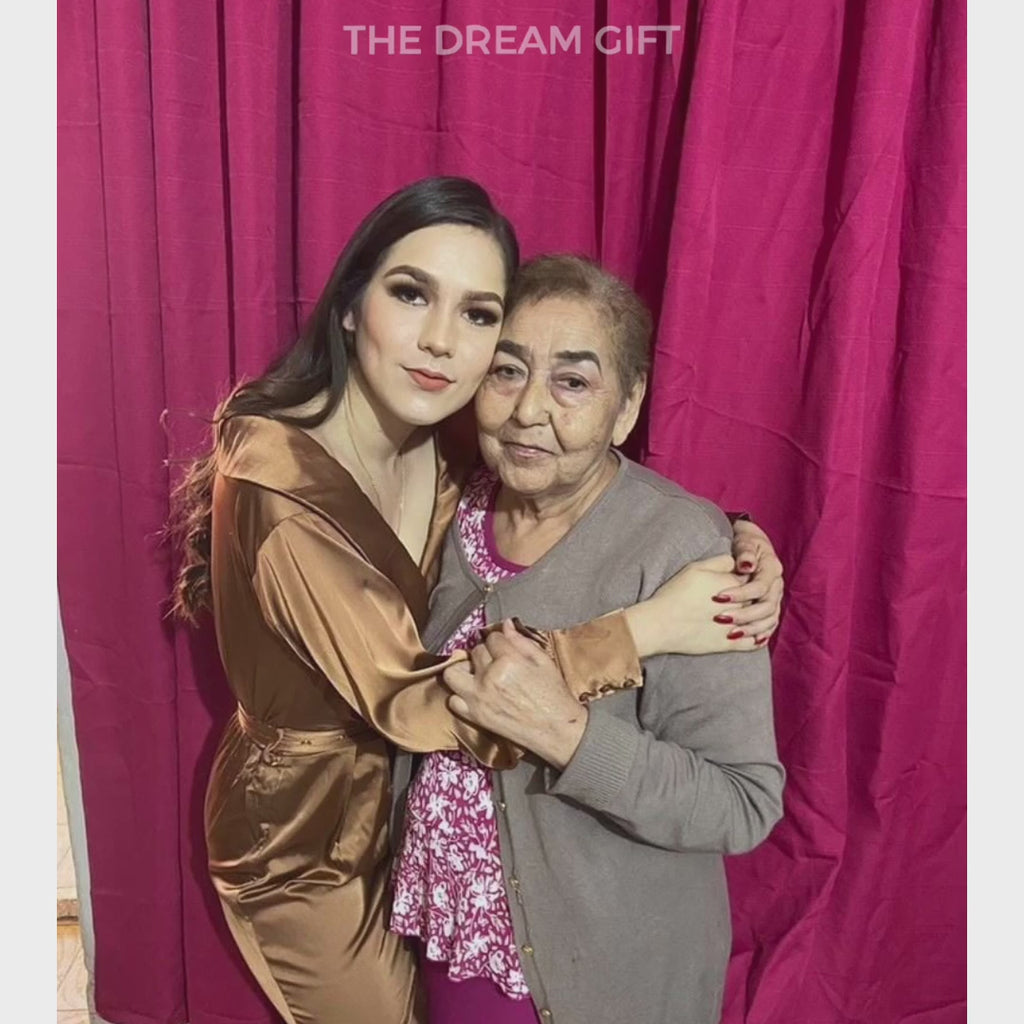 Video antes y después: la foto se convierte en dibujo y luego en lámpara personalizada que cambia de colores