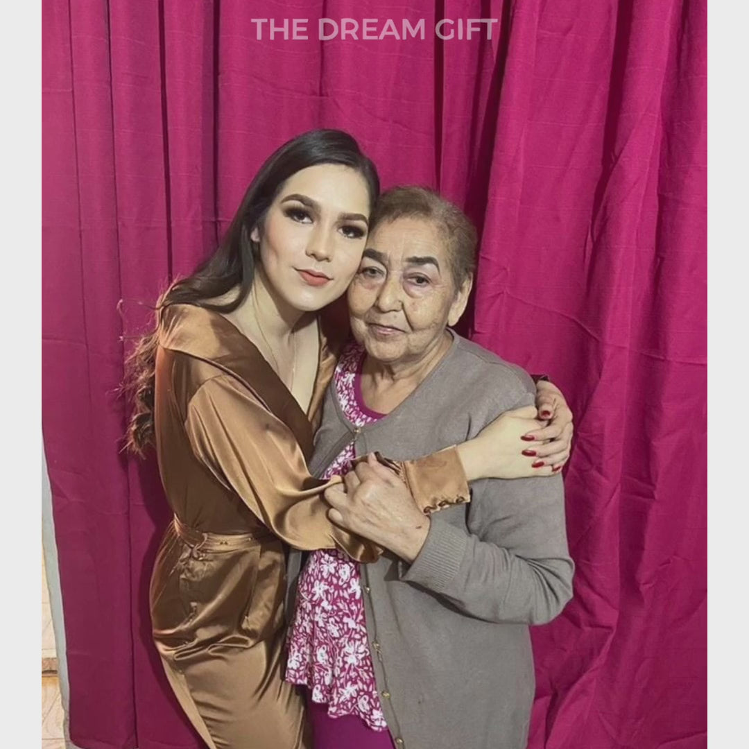 Video antes y después: la foto se convierte en dibujo y luego en lámpara personalizada que cambia de colores